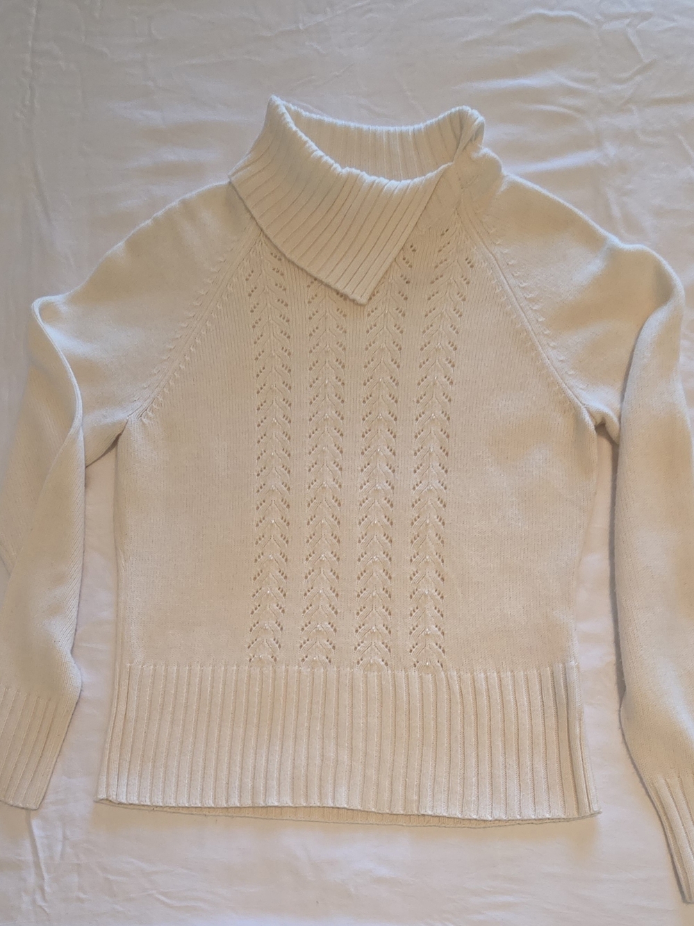 Evan Picone Cream Turtleneck Sweater Faux Pearl Accent PL